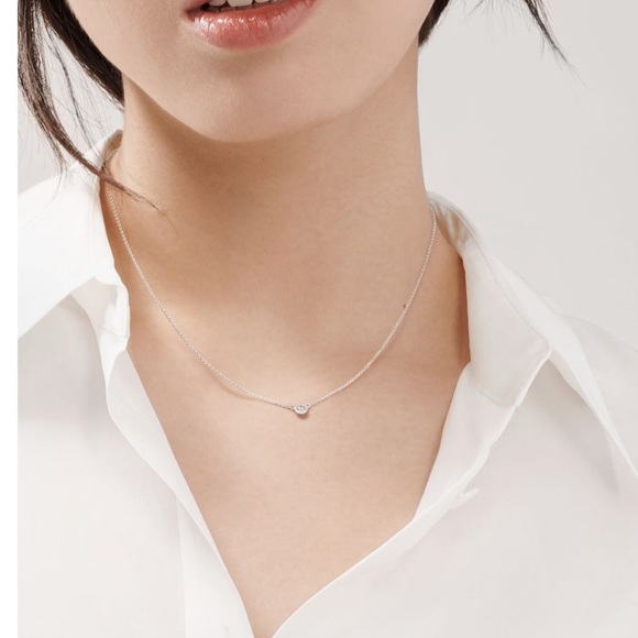 TIFFANY & CO.
Diamonds by the Yard® Single Diamond Pendant Necklace - Picture 3 of 12